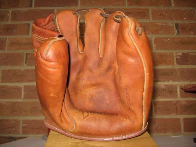 Sid Gordon Dubow 1622G Front